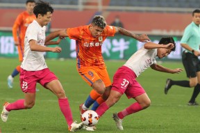 开元娱乐包含上海申花发布备战花絮，集结日防线松动，欧篮联任务艰巨，临场指挥获称赞的词条