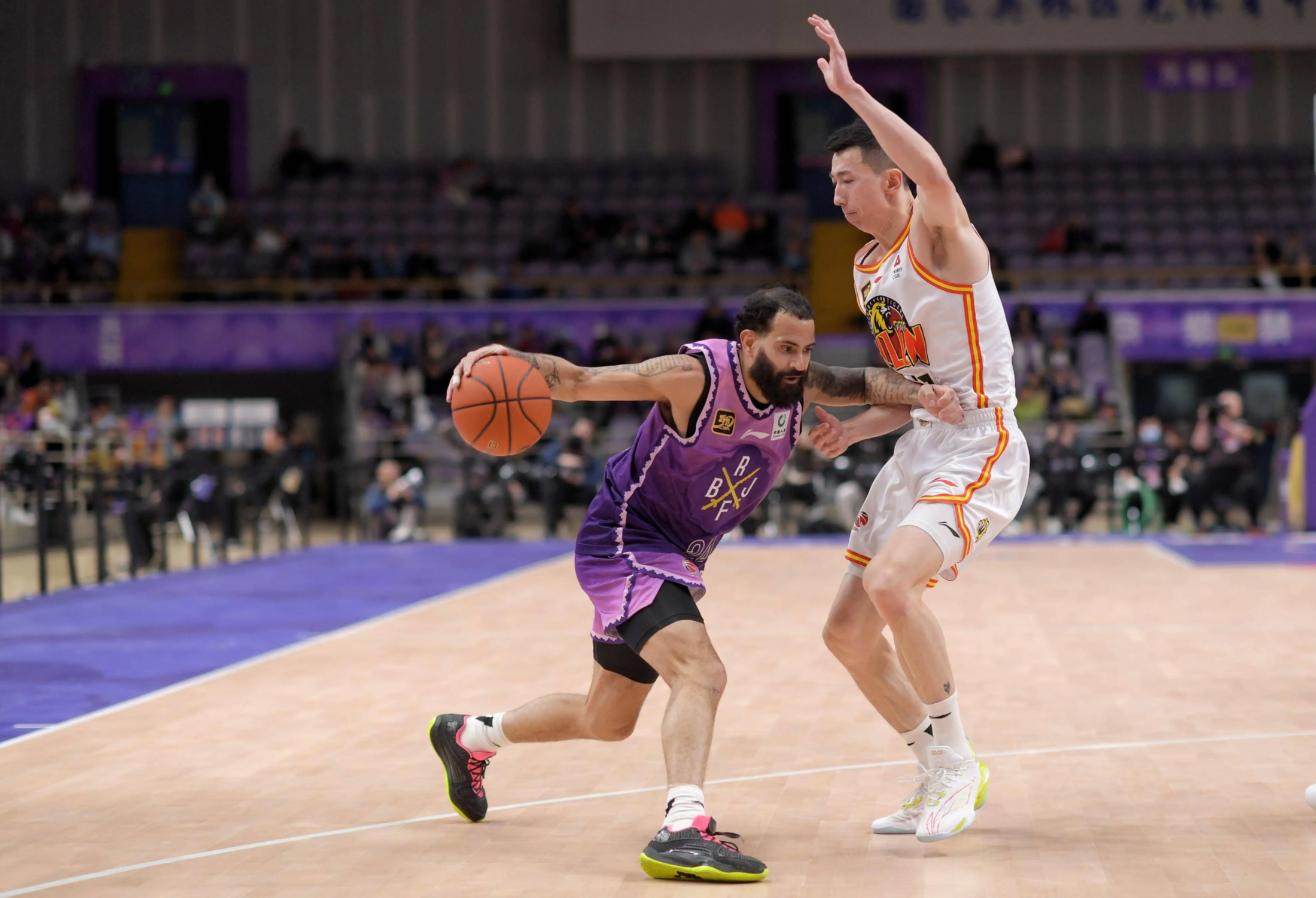 山东男篮赛后再遭质疑，志在CBA季后赛名次提升，底气十足，球队文化再被提及的简单介绍